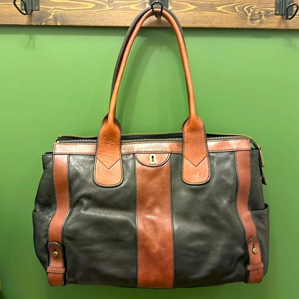RARE VRI Fossil Weekender Vintage Re-Issue Tote Like New